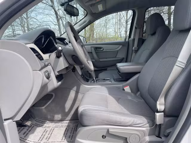2016 Chevrolet Traverse - 1GNKRFED2GJ249134 - Image #7