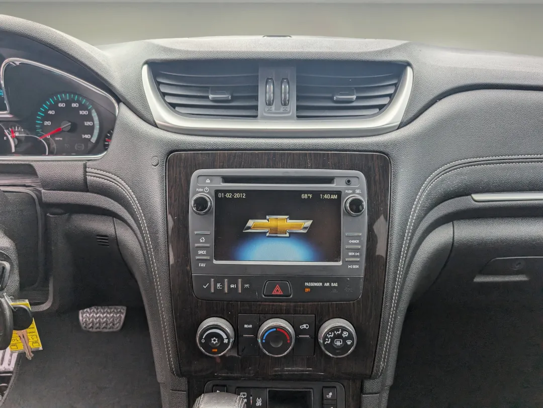 2016 Chevrolet Traverse - 1GNKRGKD7GJ195727 - Image #16