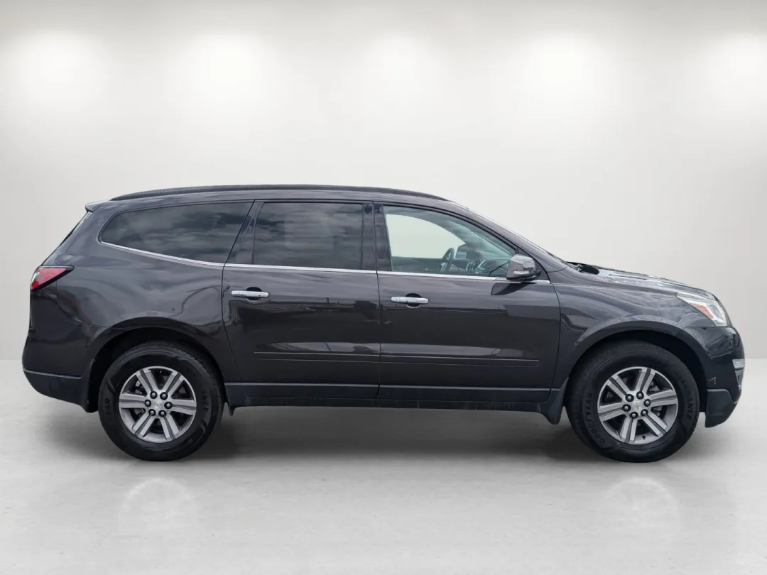 2016 Chevrolet Traverse - 1GNKRGKD7GJ195727 - Image #5