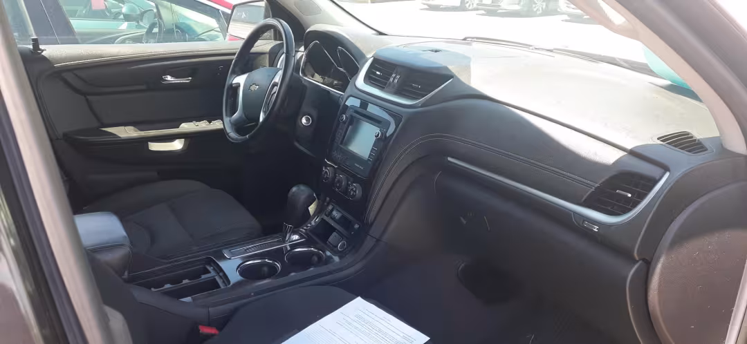 2016 Chevrolet Traverse - 1GNKVGKD2GJ240861 - Image #6