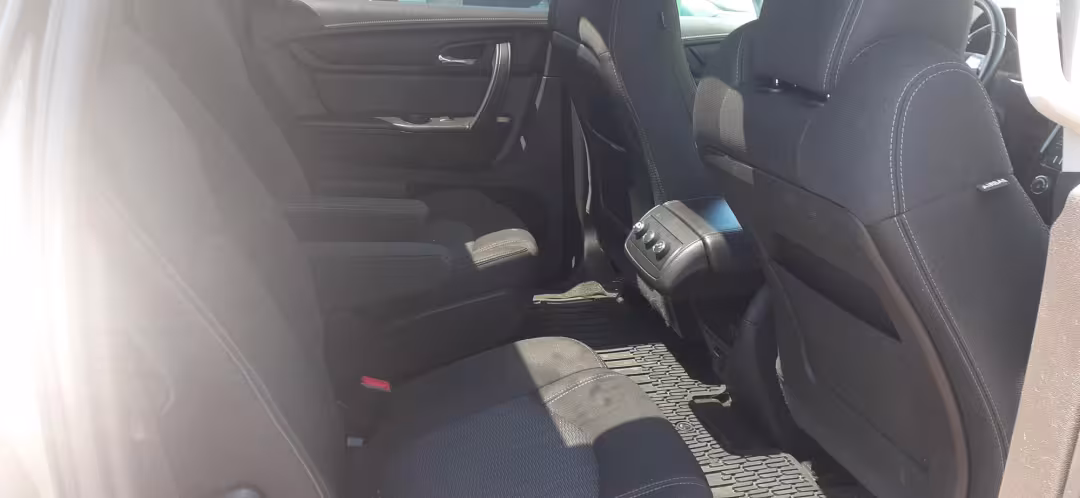 2016 Chevrolet Traverse - 1GNKVGKD2GJ240861 - Image #9
