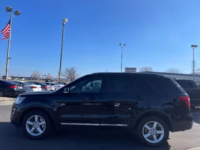 2016 Ford Explorer - 1FM5K8D89GGC86930 - Image #2