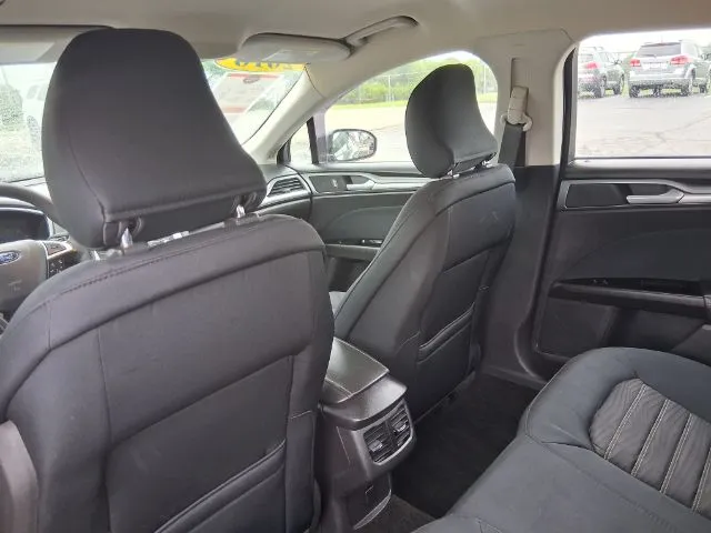 2016 Ford Fusion - 1FA6P0H77G5104494 - Image #10
