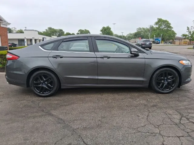 2016 Ford Fusion - 1FA6P0H77G5104494 - Image #4
