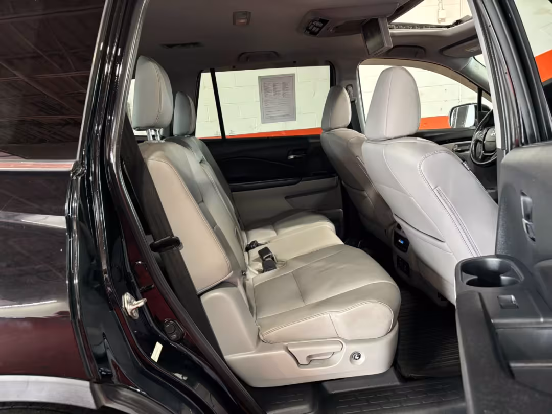 2016 Honda Pilot - 5FNYF6H98GB079744 - Image #19