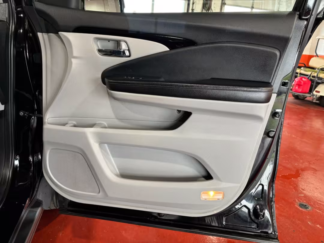 2016 Honda Pilot - 5FNYF6H98GB079744 - Image #39