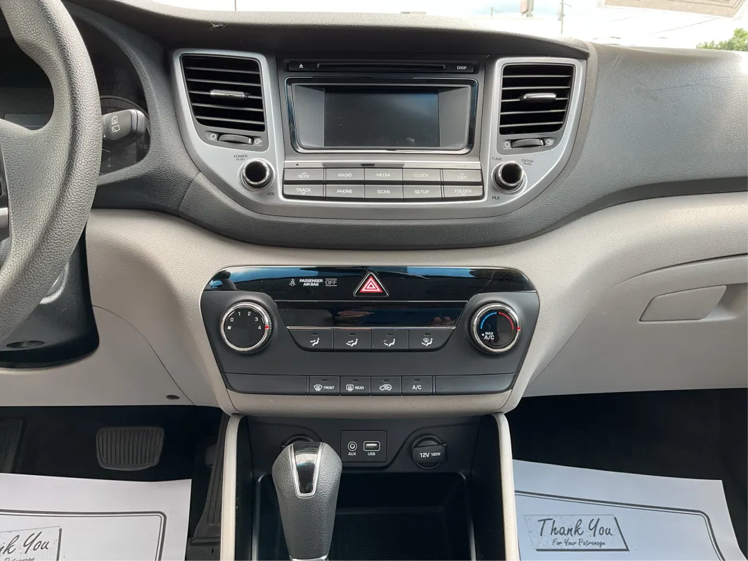 2016 Hyundai Tucson - KM8J3CA24GU094928 - Image #13