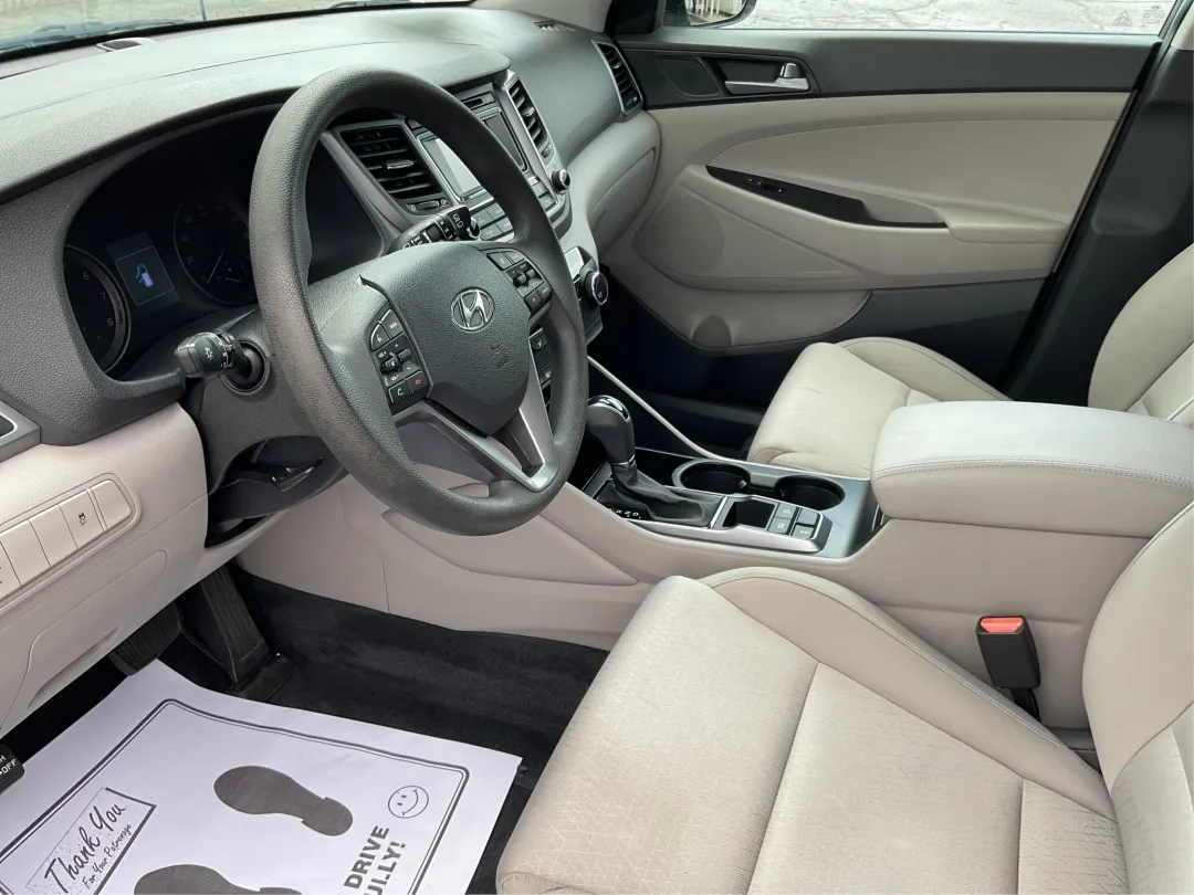 2016 Hyundai Tucson - KM8J3CA24GU094928 - Image #9