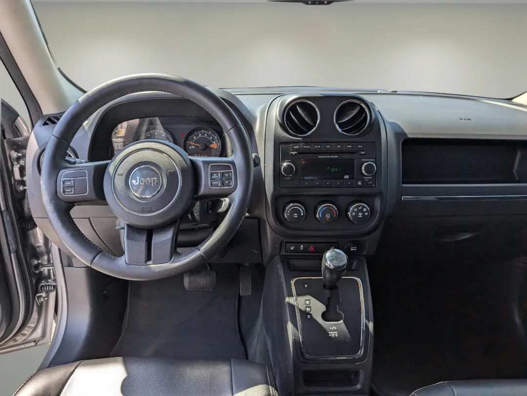 2016 Jeep Patriot - 1C4NJPFA9GD749331 - Image #13