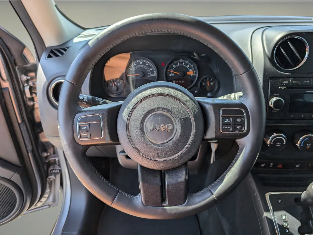 2016 Jeep Patriot - 1C4NJPFA9GD749331 - Image #17