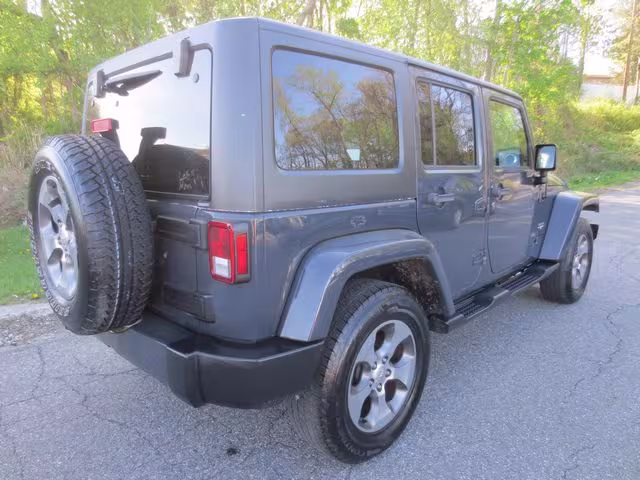 2016 Jeep Wrangler - 1C4HJWEG5GL253316 - Image #3