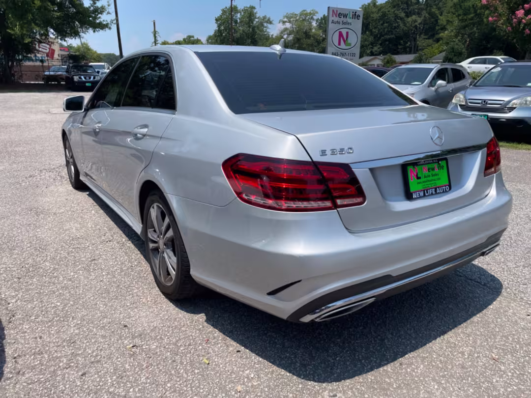 2016 Mercedes-Benz E-Class - WDDHF5KB7GB198948 - Image #3