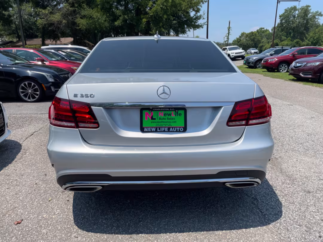 2016 Mercedes-Benz E-Class - WDDHF5KB7GB198948 - Image #4