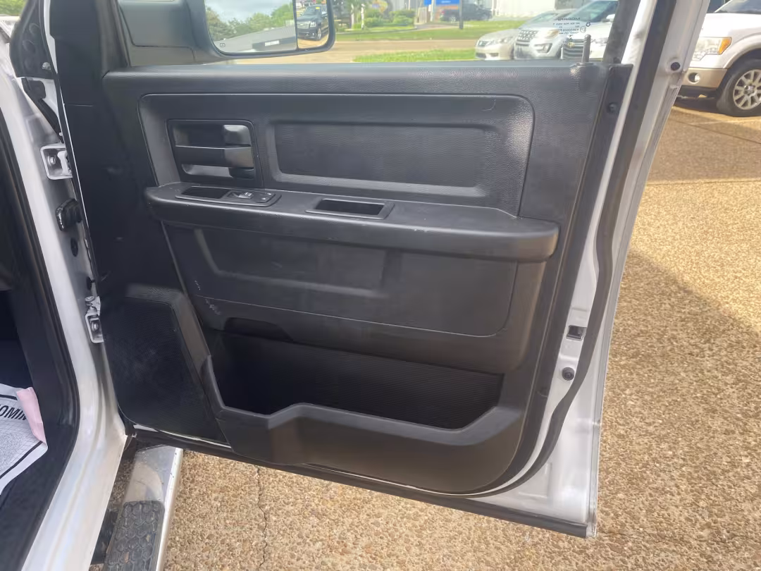 2016 Ram 1500 - 1C6RR7KT0GS102191 - Image #12