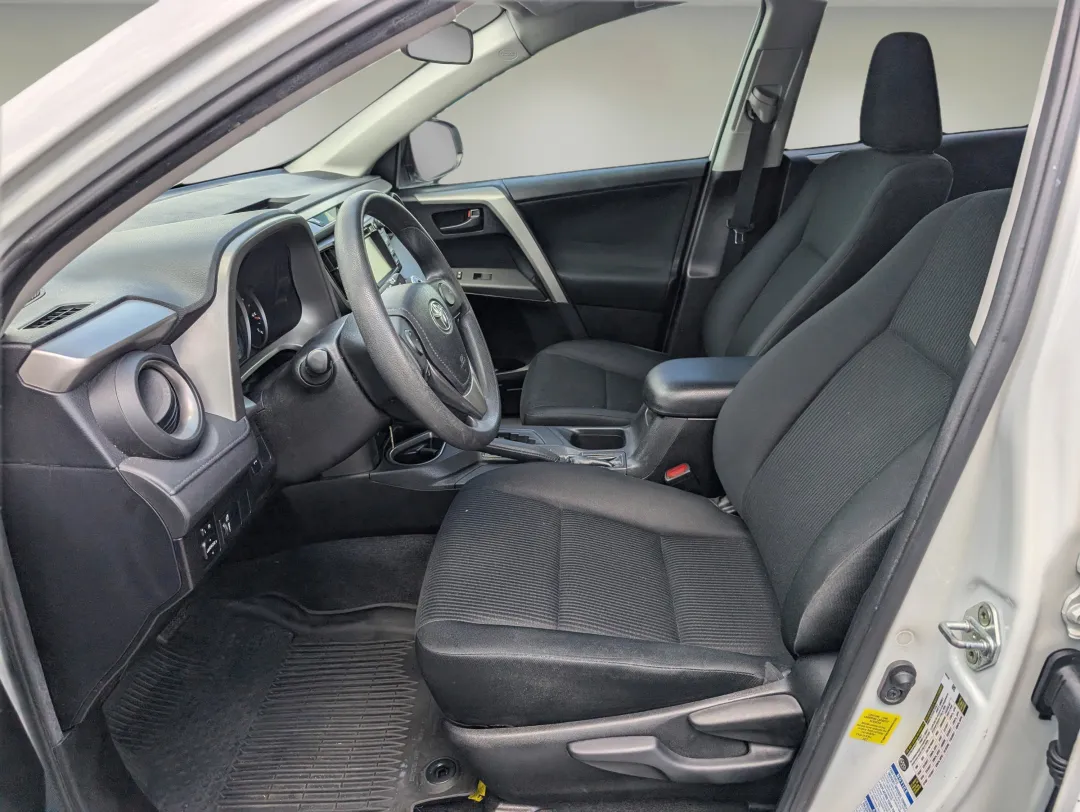2016 Toyota RAV4 - 2T3BFREV0GW531222 - Image #10