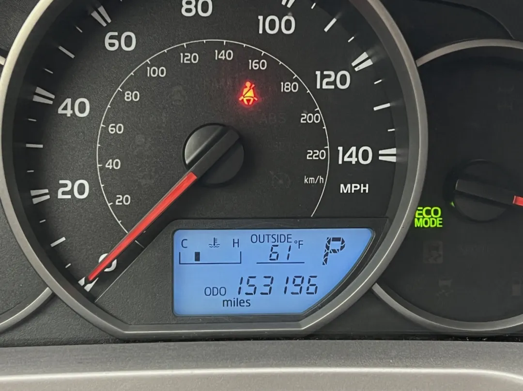 2016 Toyota RAV4 - JTMBFREV6GJ100799 - Image #20