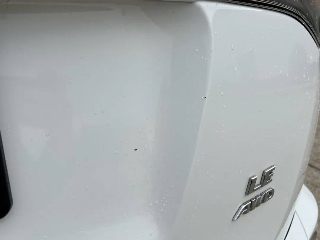 2016 Toyota RAV4 - JTMBFREV6GJ100799 - Image #39
