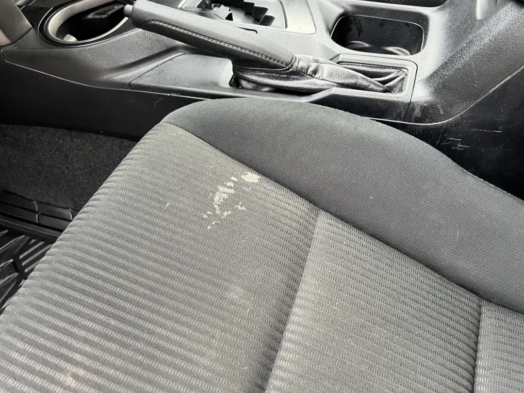 2016 Toyota RAV4 - JTMBFREV6GJ100799 - Image #44