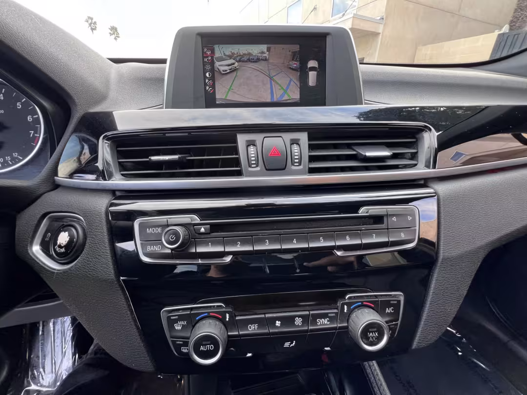 2017 BMW X1 - WBXHU7C33H5H35355 - Image #17