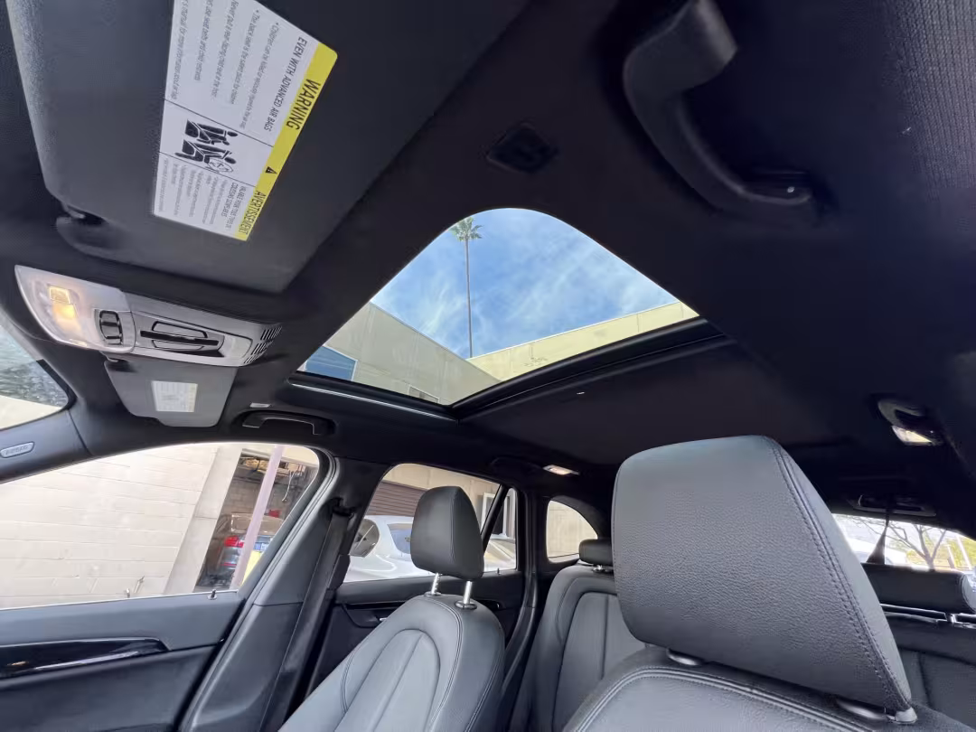 2017 BMW X1 - WBXHU7C33H5H35355 - Image #27