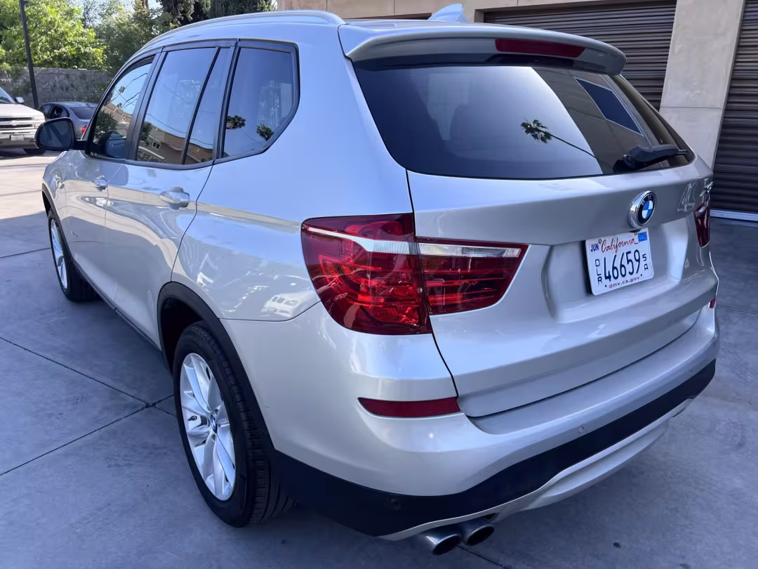 2017 BMW X3 - 5UXWZ7C51H0V85178 - Image #5