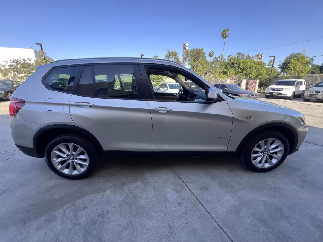 2017 BMW X3 - 5UXWZ7C51H0V85178 - Image #8