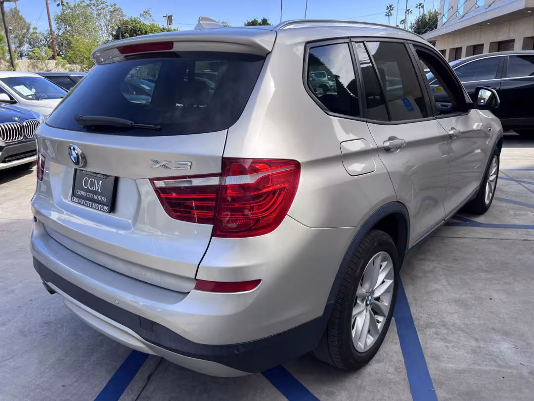 2017 BMW X3 - 5UXWZ7C51H0V85178 - Image #9