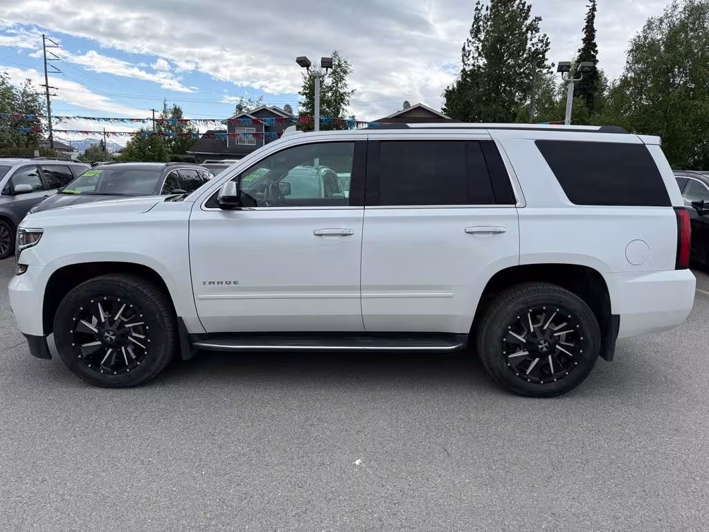 2017 Chevrolet Tahoe - 1GNSKCKC4HR225614 - Image #2