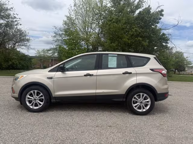 2017 Ford Escape - 1FMCU0F79HUE29451 - Image #1