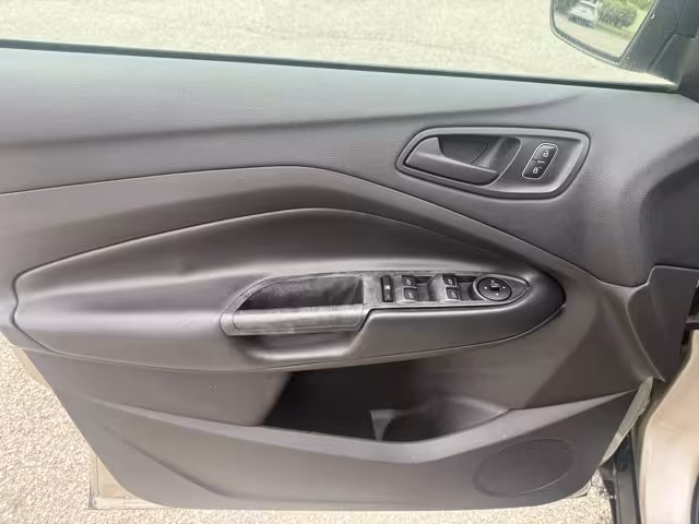 2017 Ford Escape - 1FMCU0F79HUE29451 - Image #7
