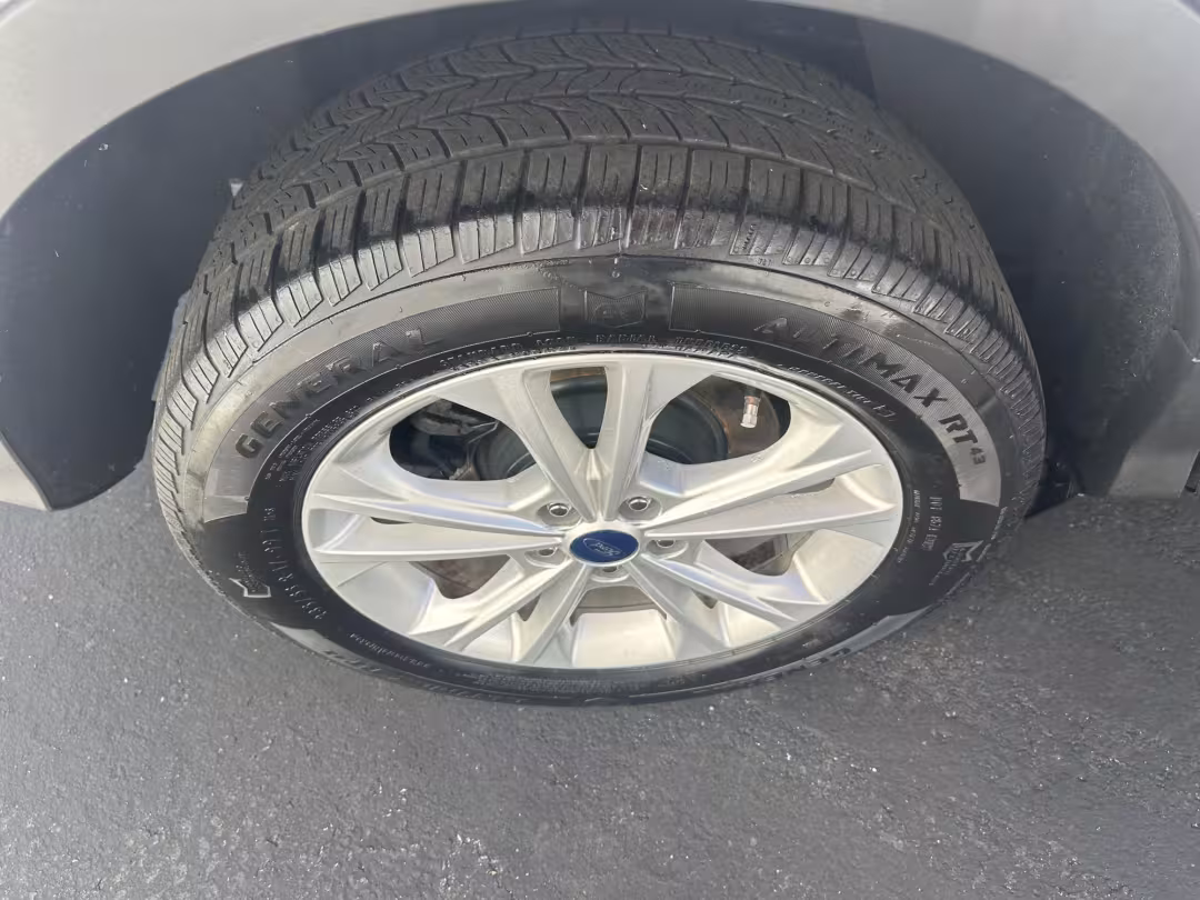 2017 Ford Escape - 1FMCU9GD3HUE83272 - Image #13