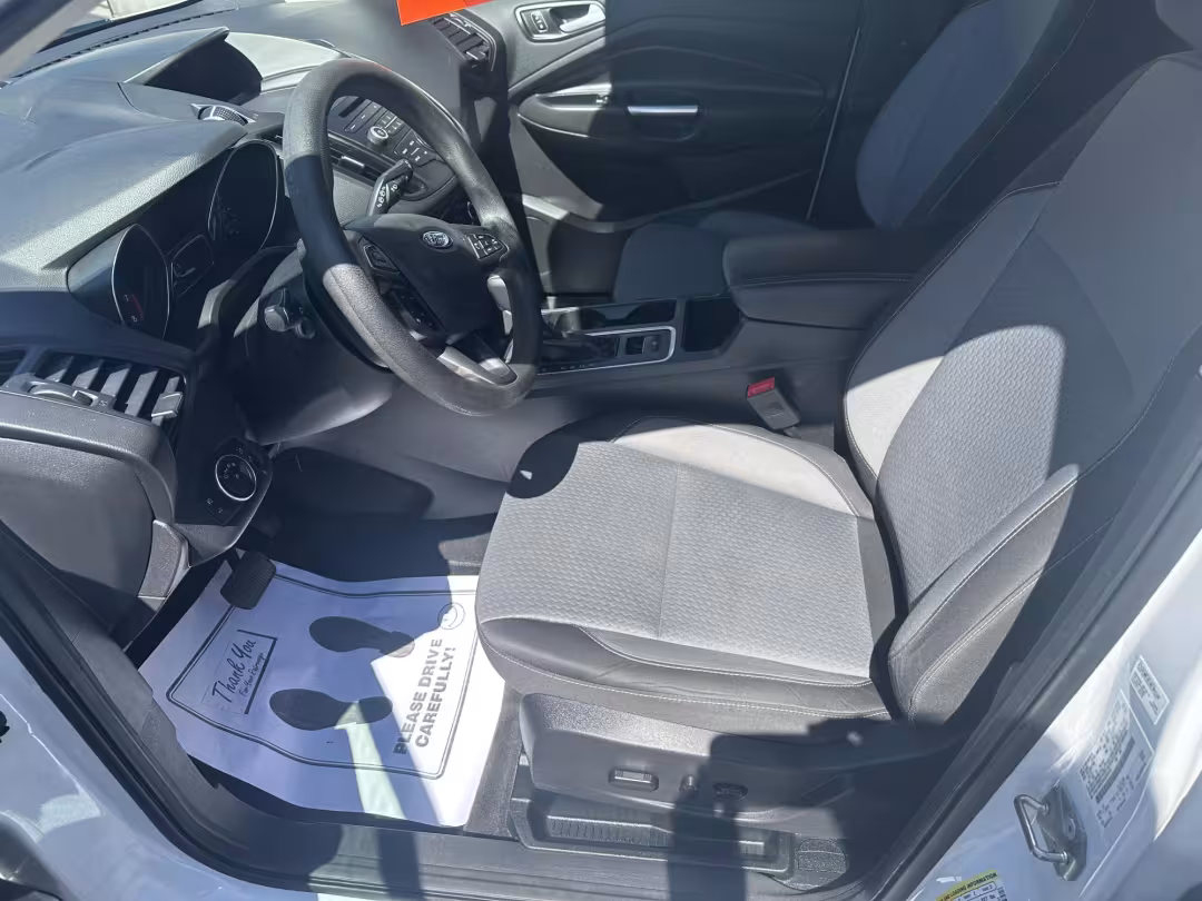 2017 Ford Escape - 1FMCU9GD3HUE83272 - Image #3