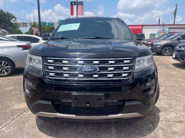 2017 Ford Explorer - 1FM5K7FH5HGA66676 - Image #2