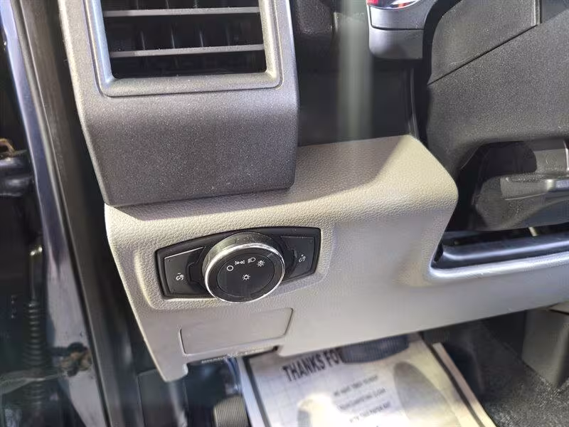 2017 Ford F-550 - 1FDUF5GT5HEE69396 - Image #15