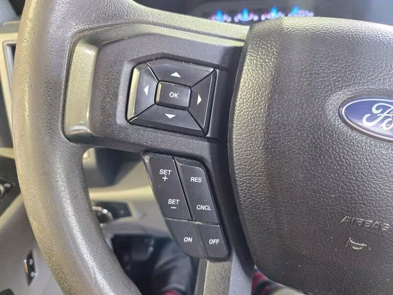 2017 Ford F-550 - 1FDUF5GT5HEE69396 - Image #20