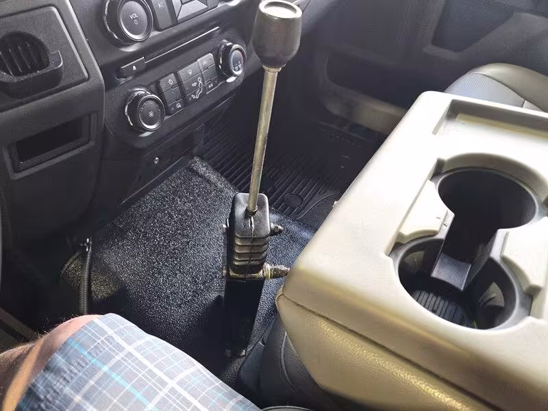 2017 Ford F-550 - 1FDUF5GT5HEE69396 - Image #25