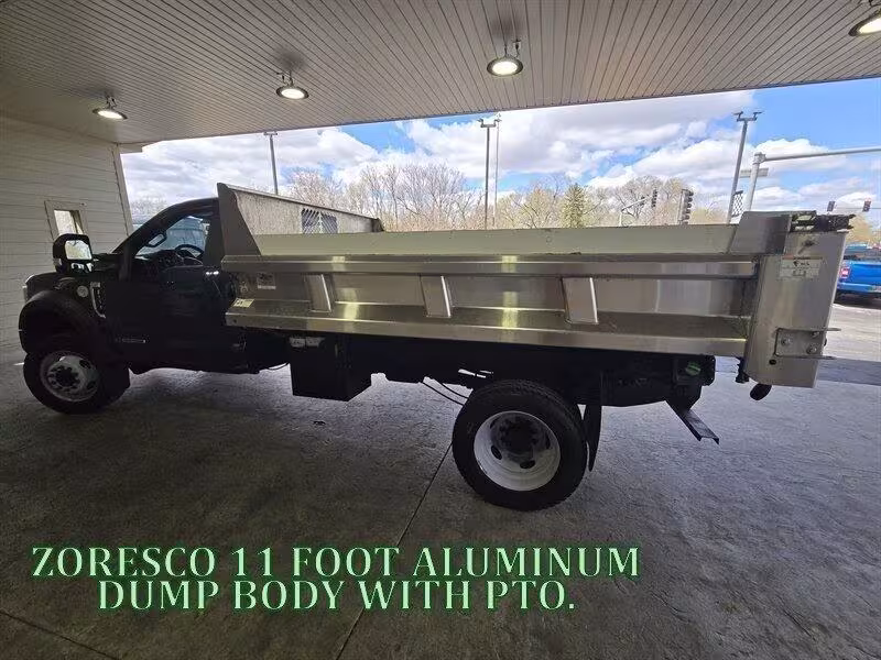 2017 Ford F-550 - 1FDUF5GT5HEE69396 - Image #6