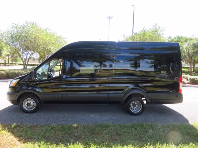 2017 Ford Transit - 1FBVU4XG3HKB20772 - Image #24