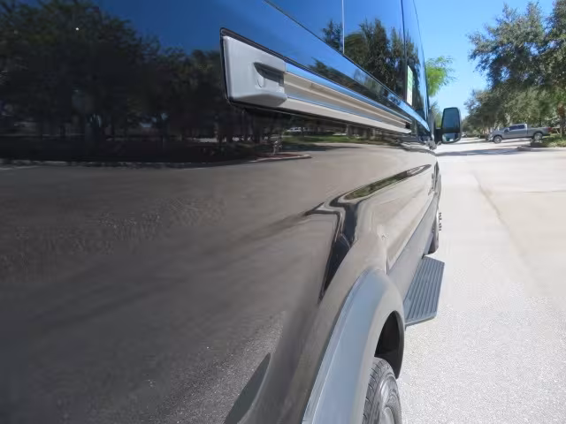 2017 Ford Transit - 1FBVU4XG3HKB20772 - Image #32