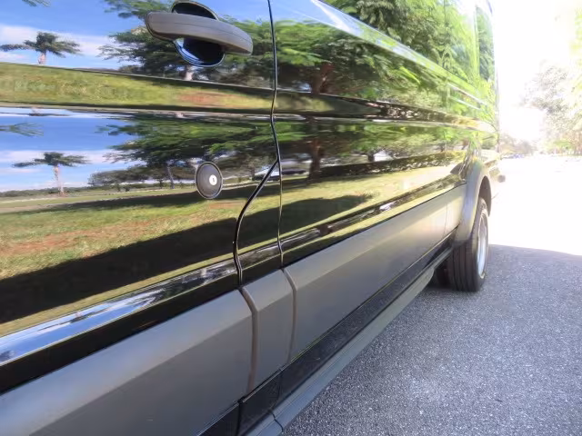 2017 Ford Transit - 1FBVU4XG3HKB20772 - Image #37