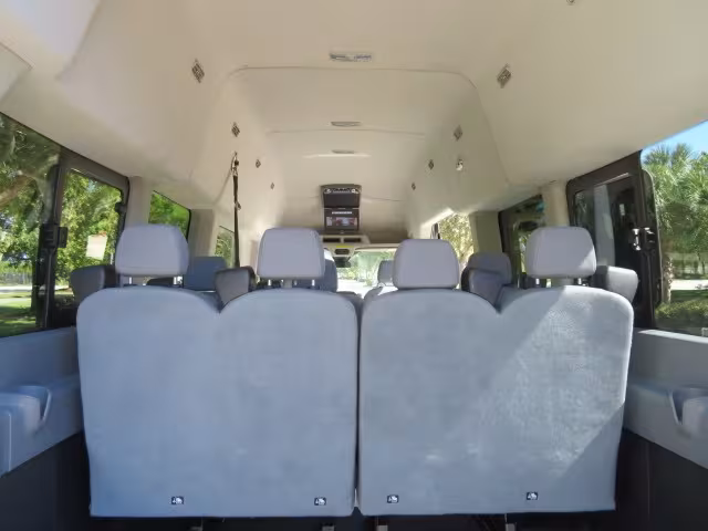 2017 Ford Transit - 1FBVU4XG3HKB20772 - Image #81