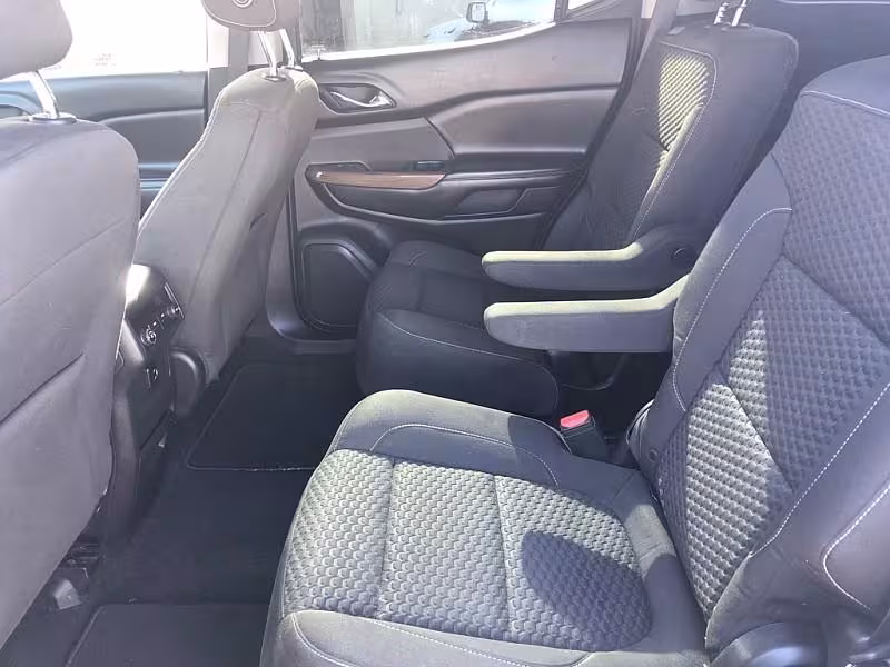 2017 GMC Acadia - 1GKKNLLS2HZ138577 - Image #11