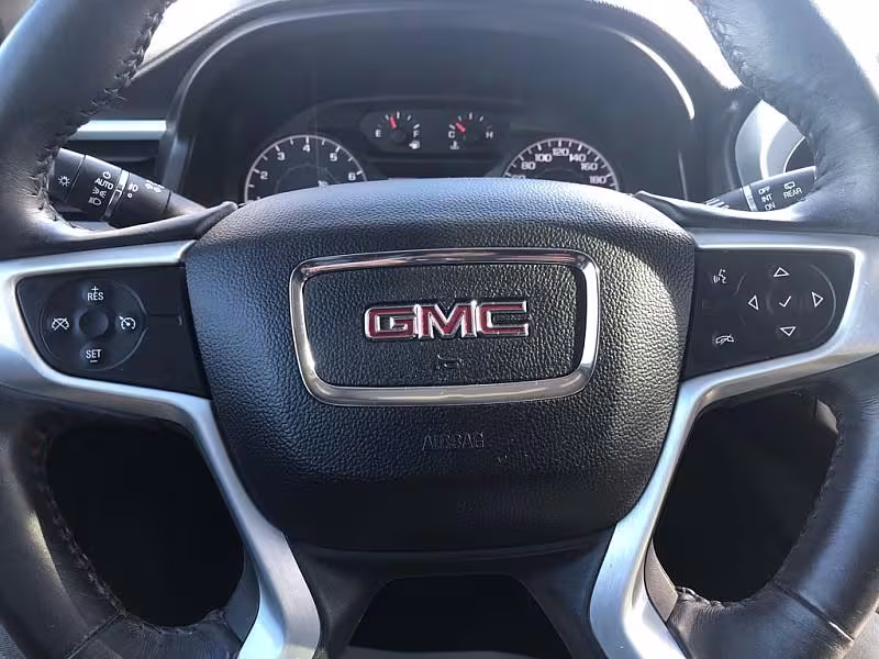 2017 GMC Acadia - 1GKKNLLS2HZ138577 - Image #20