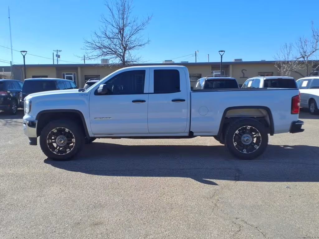 2017 GMC Sierra 1500 - 1GTV2LECXHZ239163 - Image #4