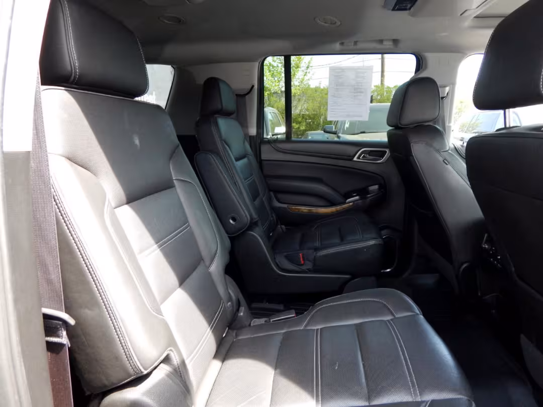 2017 GMC Yukon XL - 1GKS2HKJ6HR380450 - Image #42