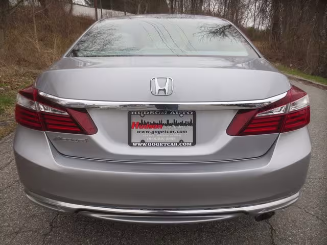 2017 Honda Accord - 1HGCR2F32HA011458 - Image #5
