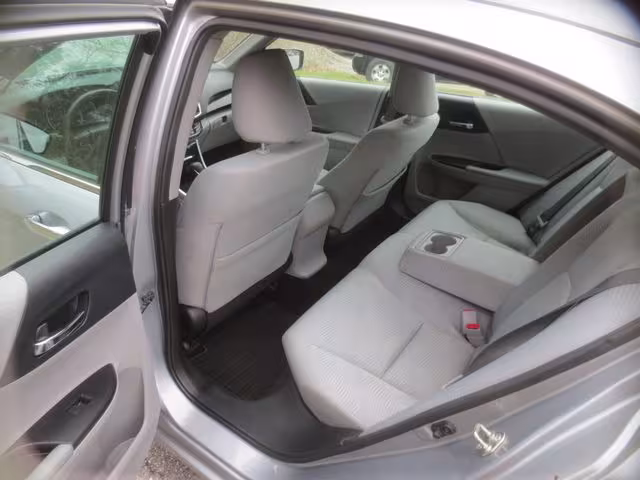 2017 Honda Accord - 1HGCR2F32HA011458 - Image #9