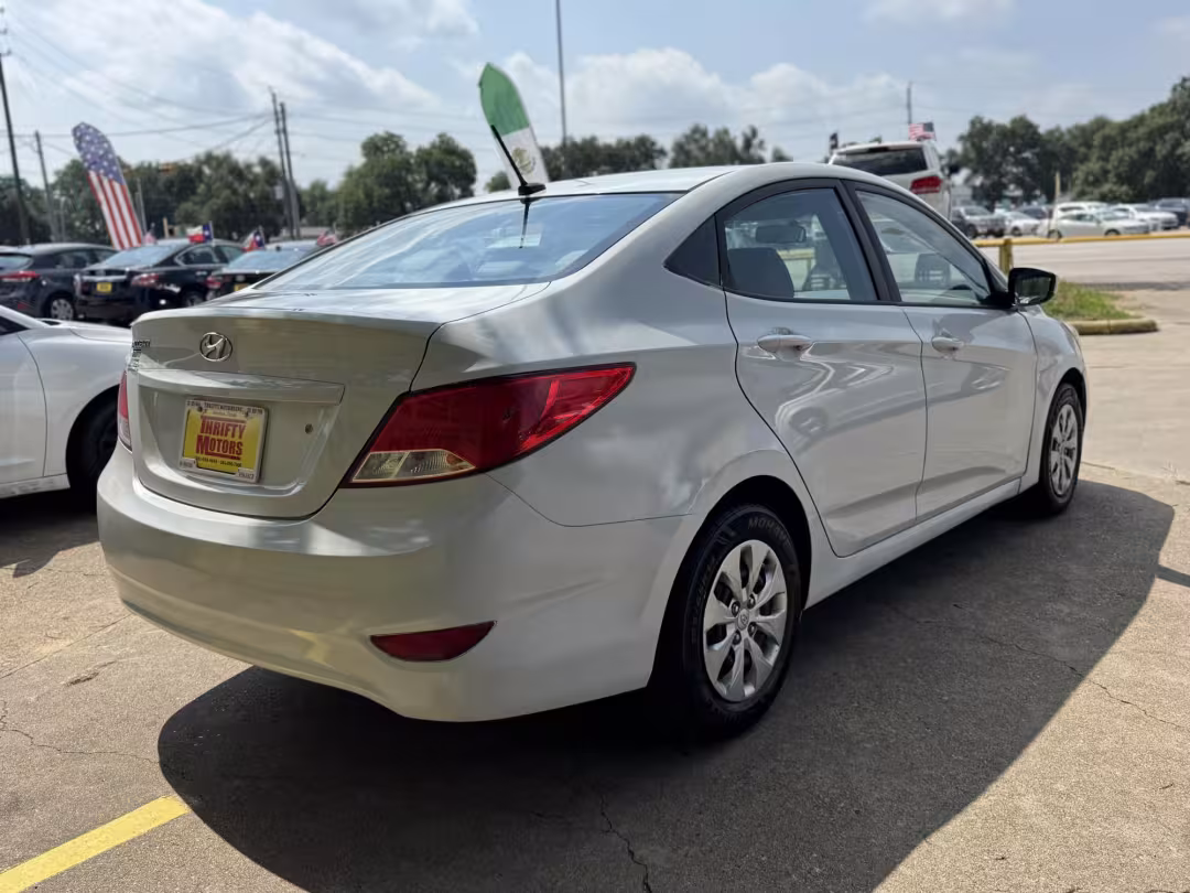 2017 Hyundai Accent - KMHCT4AE7HU394960 - Image #5