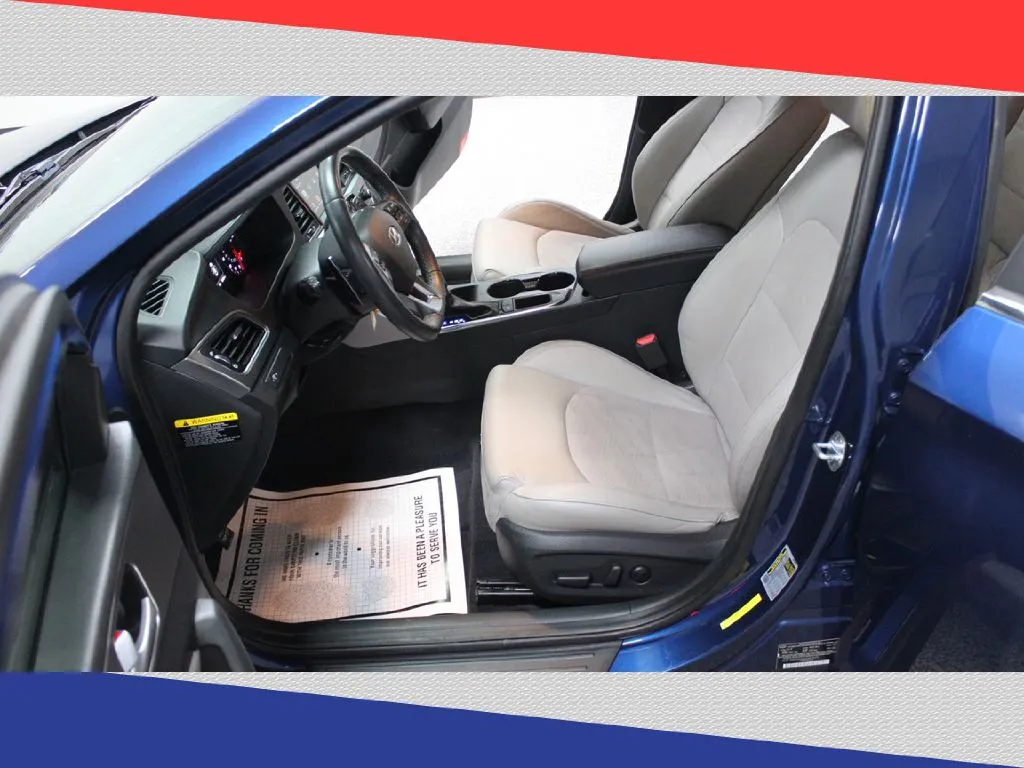 2017 Hyundai Sonata - 5NPE34ABXHH574270 - Image #11