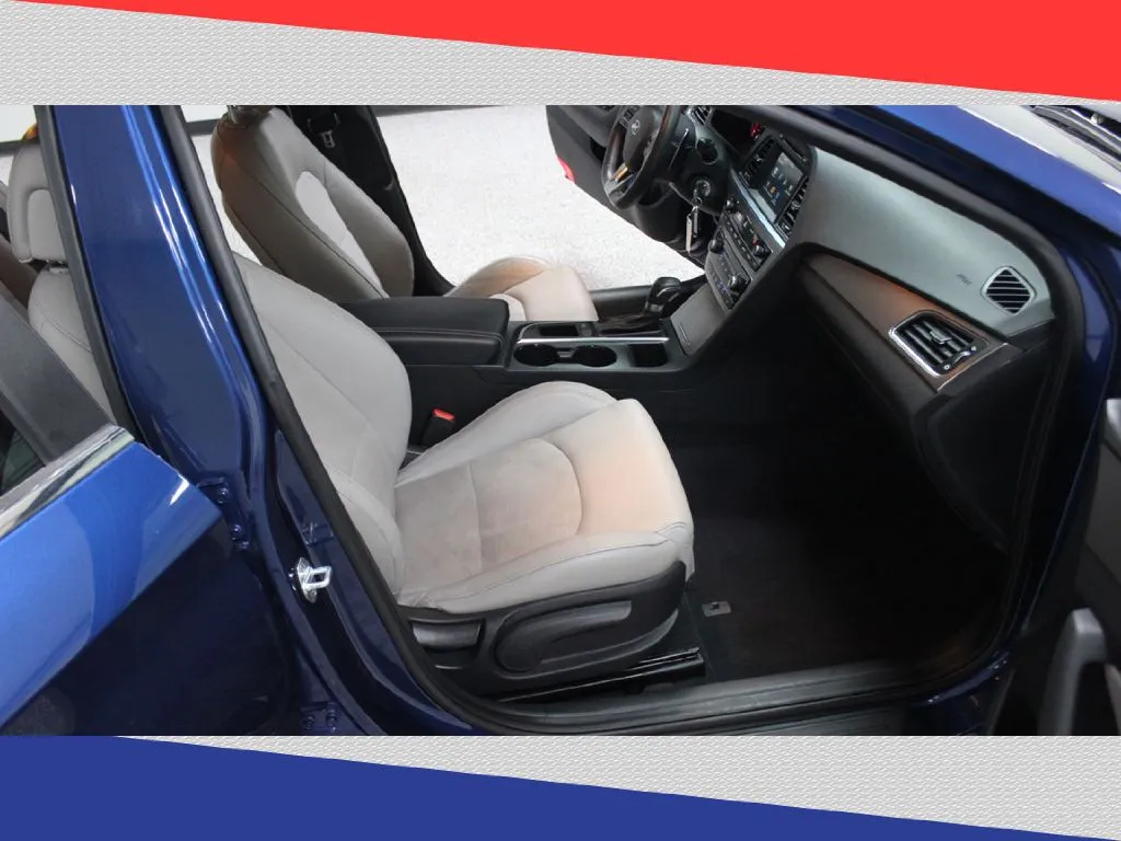 2017 Hyundai Sonata - 5NPE34ABXHH574270 - Image #27